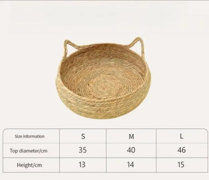 Handvävd Kattbädd i Naturmaterial – Med Tvättbar Dyna för Alla Årstider
