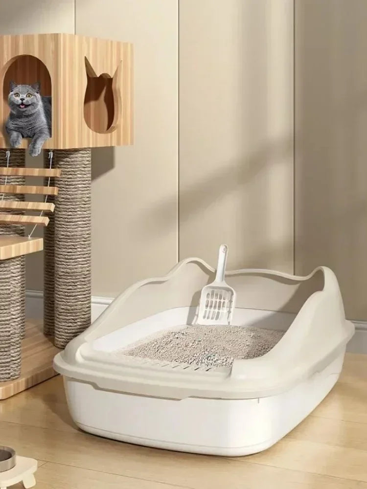 Kattlåda med Stänkskydd & Galler – Kompakt Design för Innekatt & Kattunge