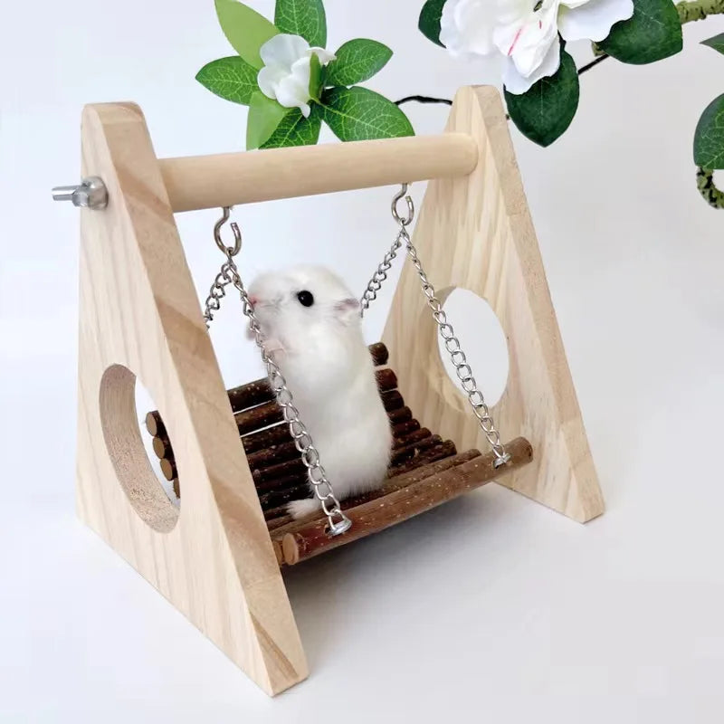 Hänggunga i Trä för Hamster & Smådjur – Naturlig Lek & Tuggleksak